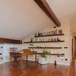 Diaz8 Di Tss' - Nel Cuore Di - Spazioso Ed Elegante - Silenzioso - Perfetto Per Smartworking Apartment