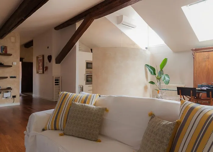 Diaz8 Di Tss' - Nel Cuore Di - Spazioso Ed Elegante - Silenzioso - Perfetto Per Smartworking *